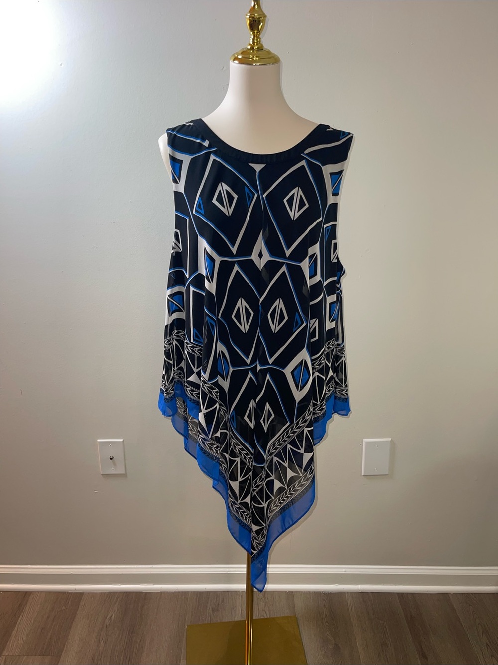 Vince Camuto Black Geometric Print Blouse with Blue & White Accents